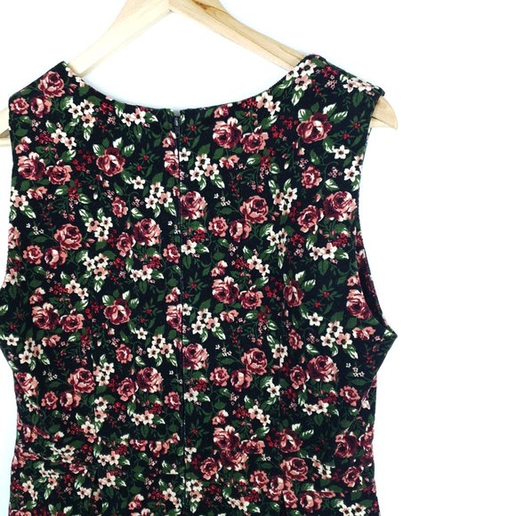 Dangerfield Floral Corduroy Dress with Pockets 12 - Picture 5 of 8